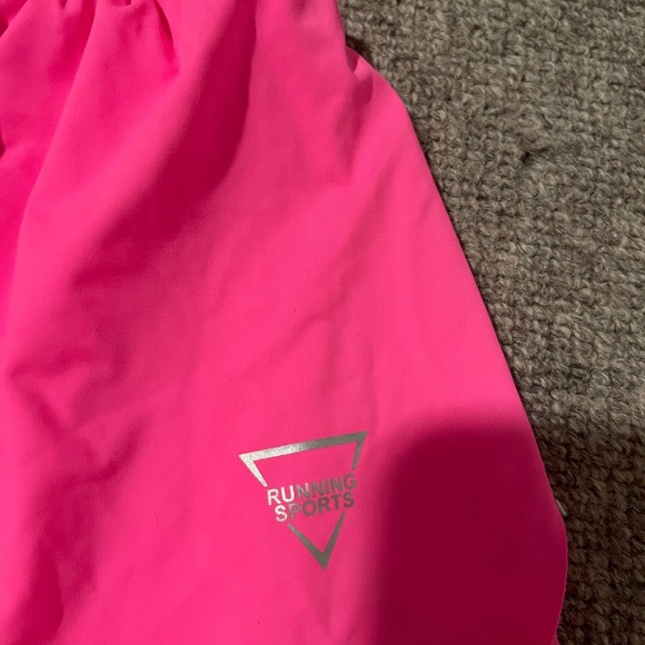 Super cute Amazon butterfly shorts - Picture 4 of 4